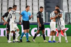 欧冠-C罗梅开二度迪巴拉伤退 尤文2-1里昂仍遭淘汰